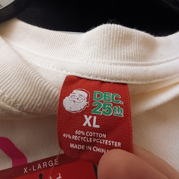 Mama Claus Sweatshirt Size XL - Picture 4 of 4